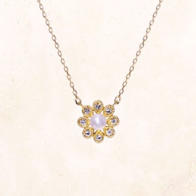 18K Gold Daisy Necklace (Akoya Pearl)