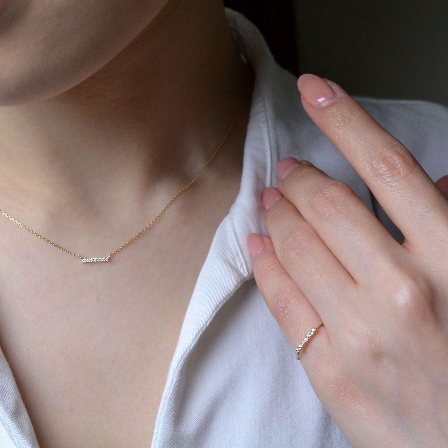 10K Gold Diamond Bar Ring - Image 2